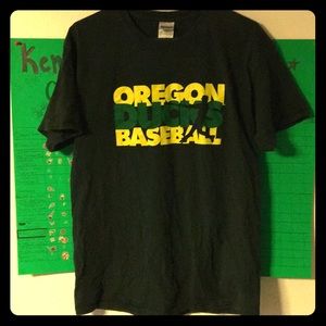 Oregon ducks baseball T-shirt.